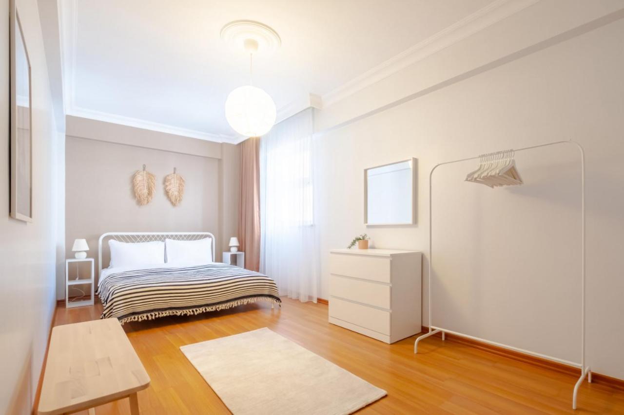 Splendid Flat With Central Location In Sisli Istanbul Exterior photo