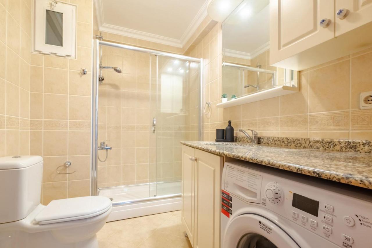 Splendid Flat With Central Location In Sisli Istanbul Exterior photo